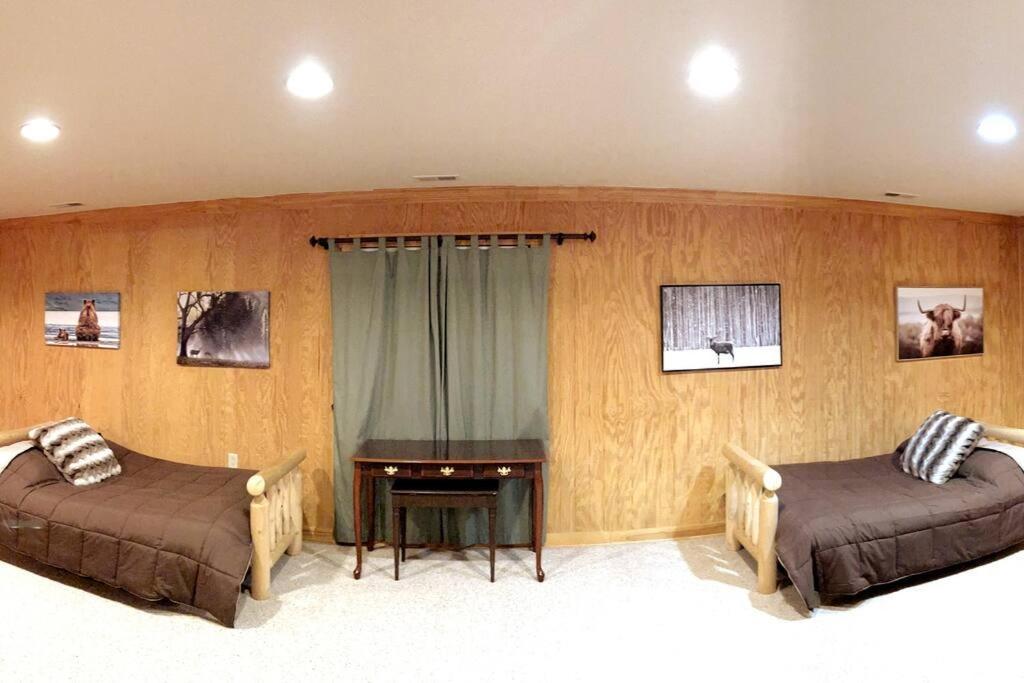 One Of A Kind Rustic Log Cabin Near Bryce Resort - Large Game Room - Fire Pit - Large Deck - Bbq Basye Exteriör bild