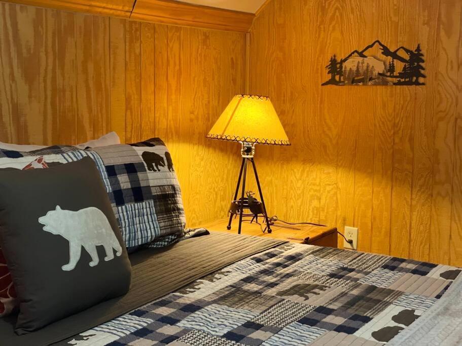 One Of A Kind Rustic Log Cabin Near Bryce Resort - Large Game Room - Fire Pit - Large Deck - Bbq Basye Exteriör bild